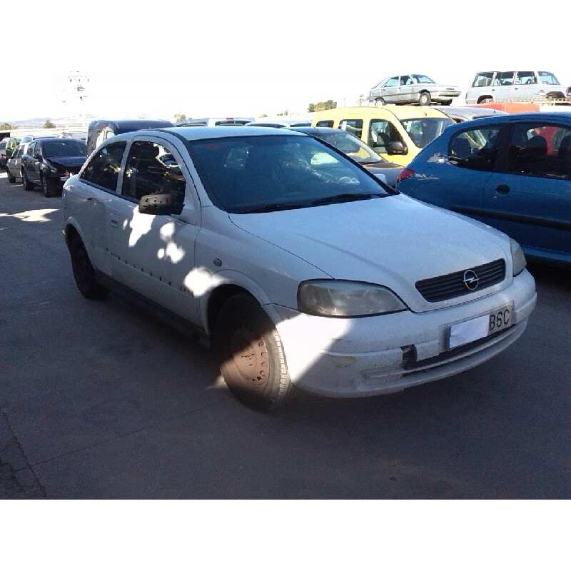 opel astra g berlina del año 2002