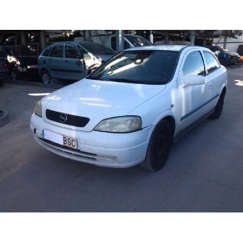 opel astra g berlina del año 2002