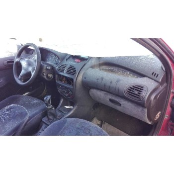 peugeot 206 berlina del año 2000