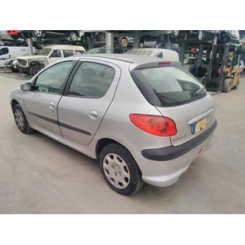 peugeot 206 berlina del año 2004