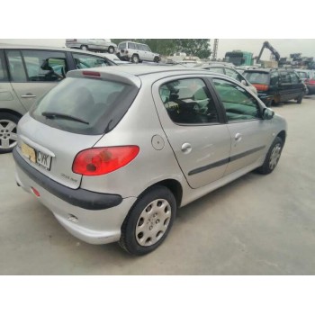 peugeot 206 berlina del año 2004