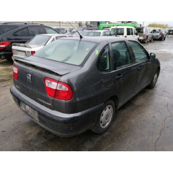 seat cordoba berlina (6k2) del año 2002