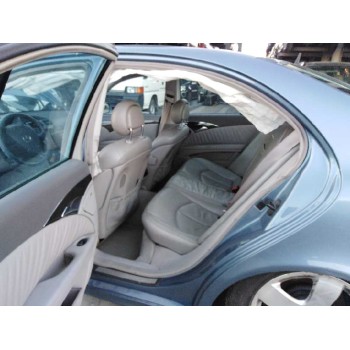 mercedes-benz clase e (w211) berlina del año 2002