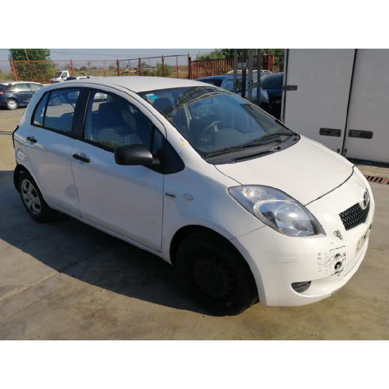 TOYOTA YARIS (_P9_)