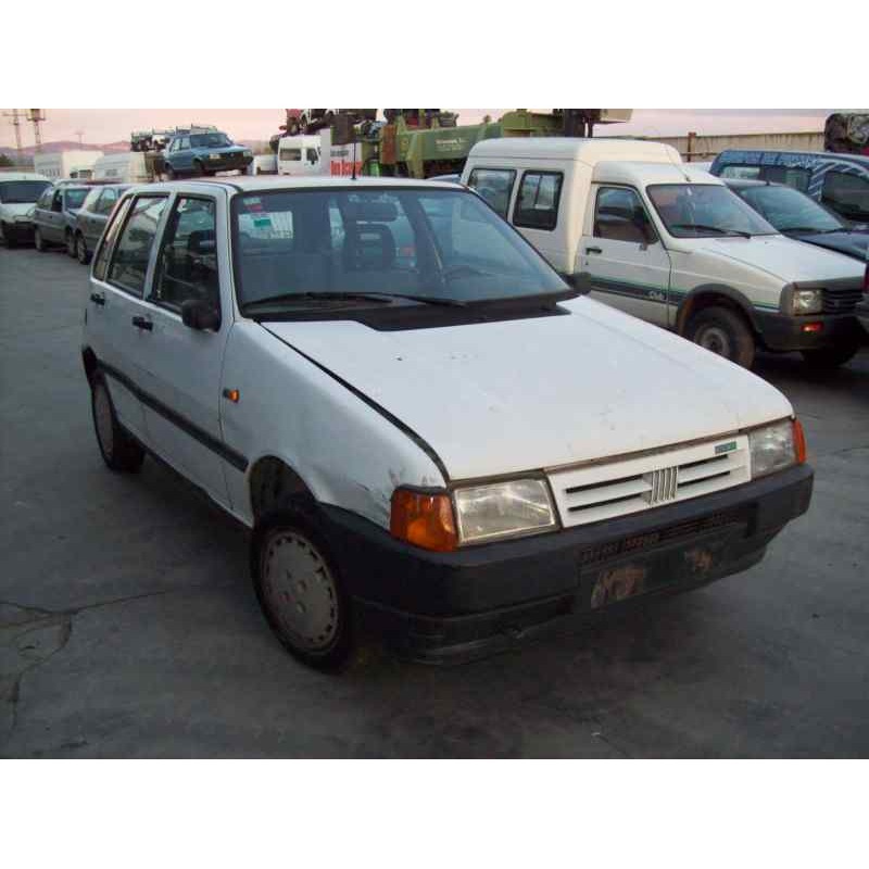 FIAT UNO (146)