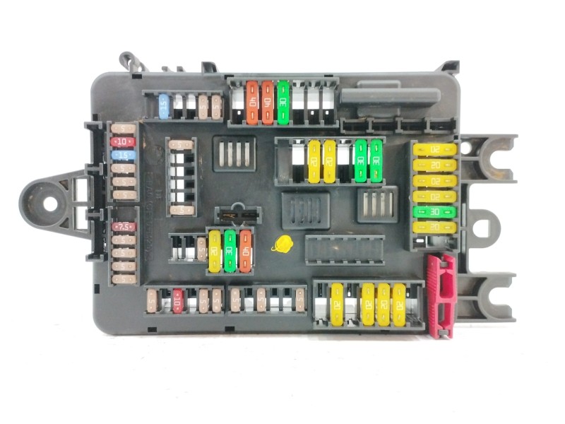 Recambio de caja reles / fusibles para bmw serie 4 cabrio (f33) 2.0 referencia OEM IAM 61149389070  