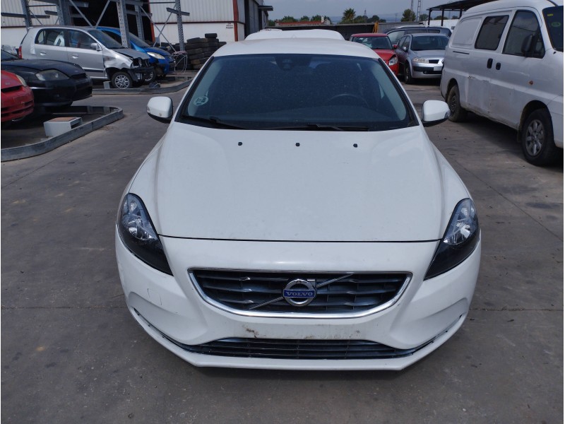 Recambio de carroceria corte para volvo v40 1.6 diesel cat referencia OEM IAM Recambio de carroceria corte para volvo v40 1.6 diesel cat referencia OEM IAM