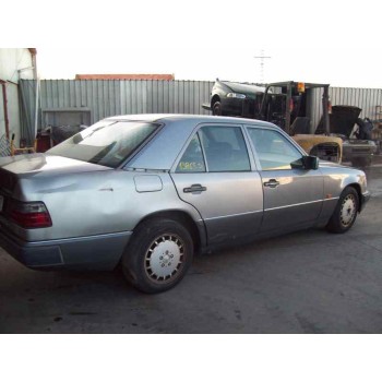 mercedes-benz clase e (w124) berlina del año 1999