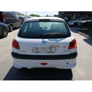 peugeot 206 berlina del año 2004