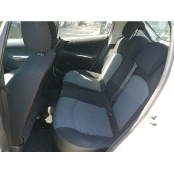 peugeot 206 berlina del año 2004