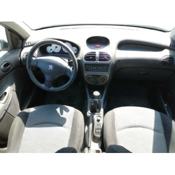 peugeot 206 berlina del año 2004