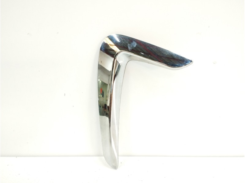 Recambio de molduras delanteras para bmw serie 4 cabrio (f33) 2.0 referencia OEM IAM 7465291 ALETA IZQUIERDA 