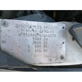 peugeot 206 berlina del año 2004