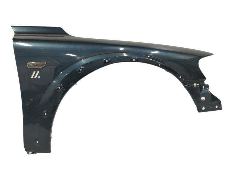 Recambio de aleta delantera derecha para volvo xc70 2.4 diesel cat referencia OEM IAM   