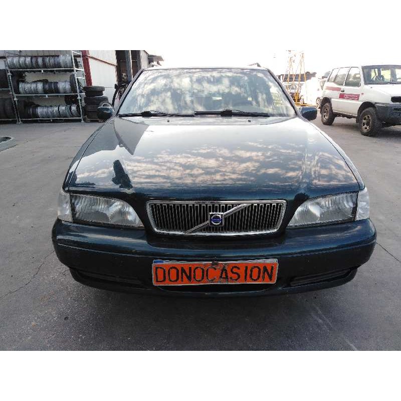 VOLVO V70 I (875, 876)