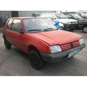 peugeot 205 berlina del año 1989