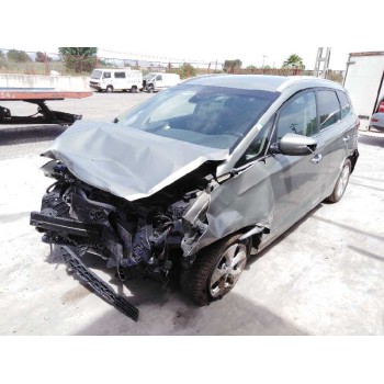 kia carens iv del año 2015