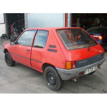 peugeot 205 berlina del año 1989