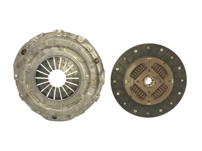 Recambio de kit embrague para nissan cabstar e 3.0 diesel referencia OEM IAM 699860  