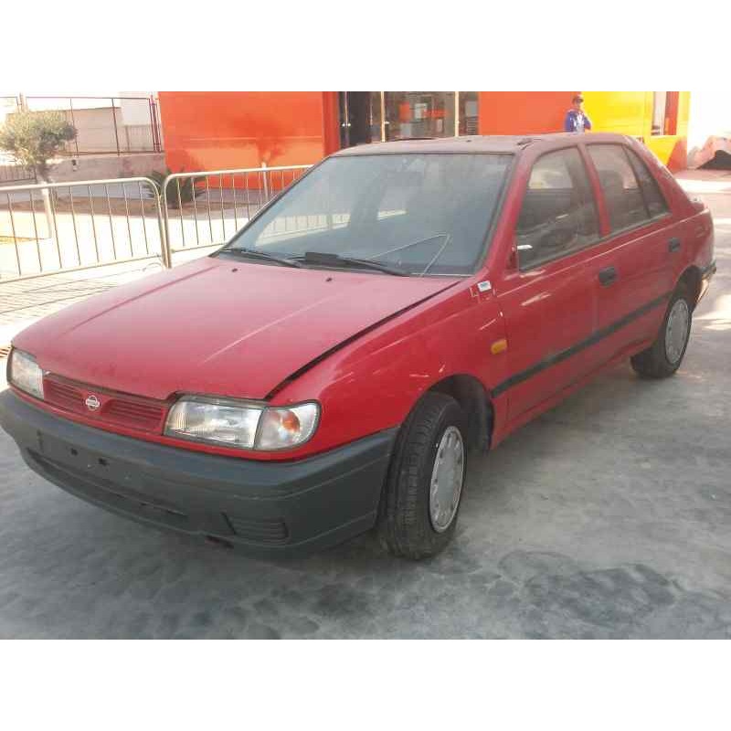 nissan sunny berlina (n14) del año 1994