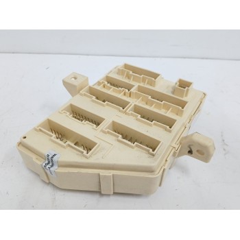 Recambio de caja reles / fusibles para kia carens iii monospace (un) 2.0 crdi 140 referencia OEM IAM 919501D510  