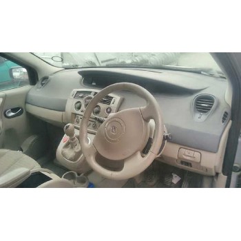 renault scenic ii del año 2004