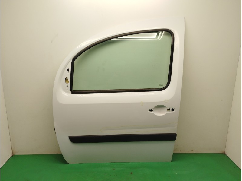 Recambio de puerta delantera izquierda para renault kangoo 1.5 dci diesel fap referencia OEM IAM 801015880R OBSERVAR FOTOS 