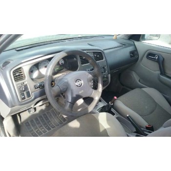 nissan primera berlina (p11) del año 2001