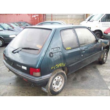 peugeot 205 berlina del año 1983