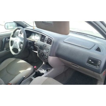 nissan primera berlina (p11) del año 2001