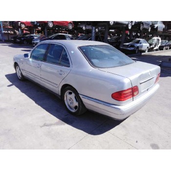 mercedes-benz clase e (w210) berlina diesel del año 1996