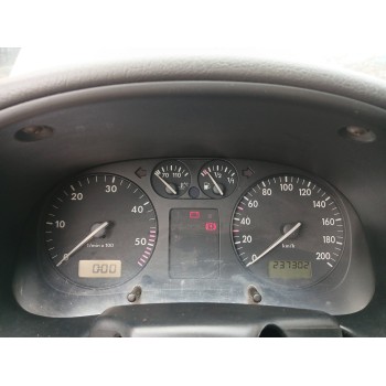 volkswagen polo berlina (6n1) del año 1998