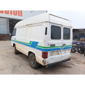 mercedes-benz mb serie 120 del año 1988