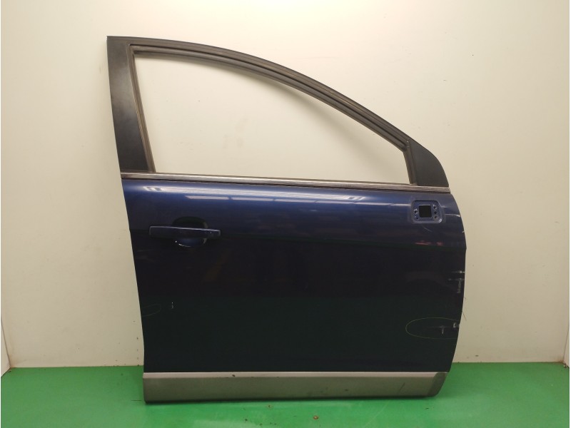 Recambio de puerta delantera derecha para chevrolet captiva 2.0 diesel cat referencia OEM IAM  OBSERVAR FOTOS 