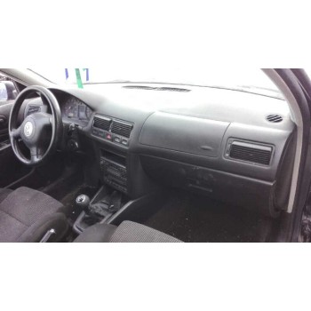 volkswagen golf iv berlina (1j1) del año 2001