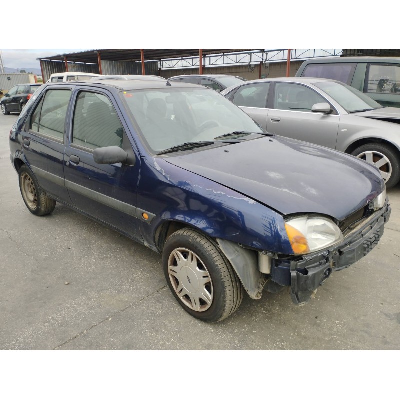 ford fiesta berlina (dx) del año 2000