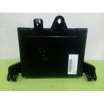 Recambio de caja reles / fusibles para opel astra j sports tourer excellence referencia OEM IAM 13343950  