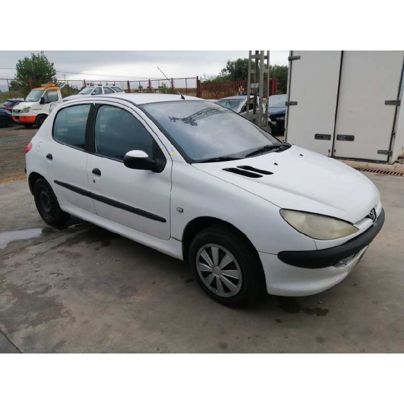 peugeot 206 berlina del año 2002