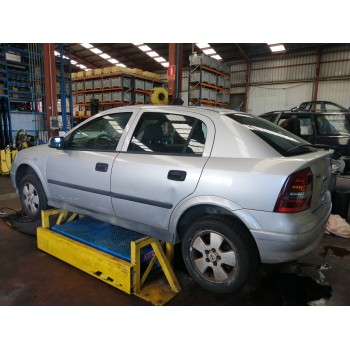 opel astra g berlina del año 2003