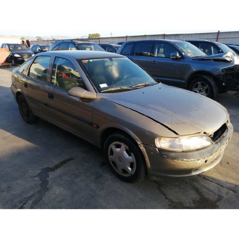 OPEL VECTRA B BERLINA