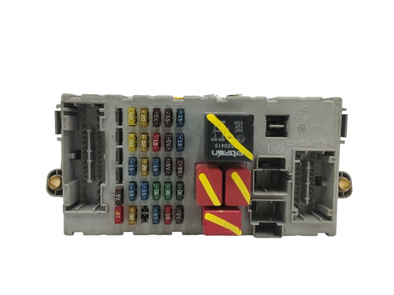 Recambio de caja reles / fusibles para fiat idea (135) 1.4 referencia OEM IAM 51732919  