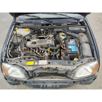 ford fiesta berlina (dx) del año 2000