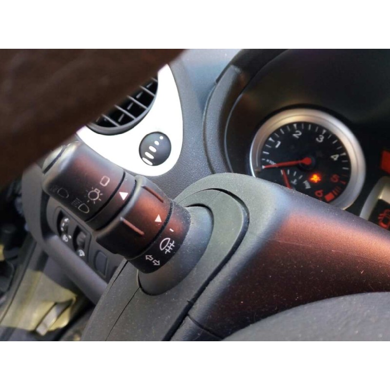 RENAULT CLIO III (BR0/1, CR0/1) 2011