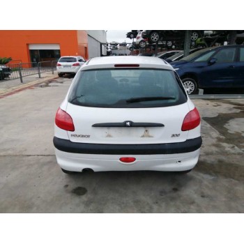 peugeot 206 berlina del año 2002