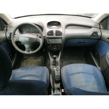 peugeot 206 berlina del año 2002