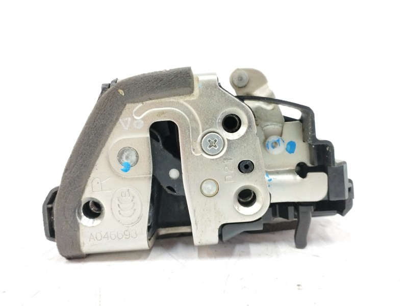 Recambio de cerradura puerta trasera derecha para toyota auris 2.2 d-cat referencia OEM IAM Recambio de cerradura puerta trasera derecha para toyota auris 2.2 d-cat referencia OEM IAM