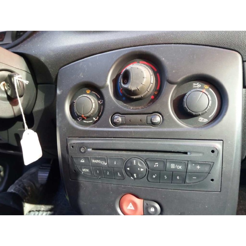 RENAULT CLIO III (BR0/1, CR0/1) 2011