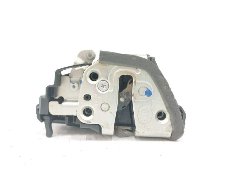 Recambio de cerradura puerta trasera izquierda para toyota auris 2.2 d-cat referencia OEM IAM Recambio de cerradura puerta trasera izquierda para toyota auris 2.2 d-cat referencia OEM IAM