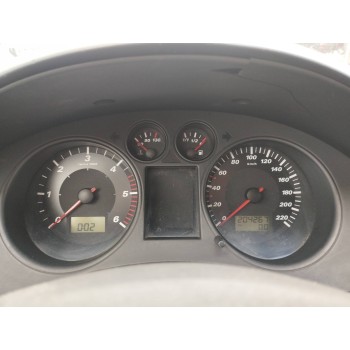 seat ibiza (6l1) del año 2003