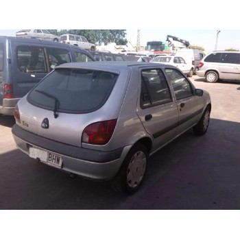 ford fiesta berlina (dx) del año 2001